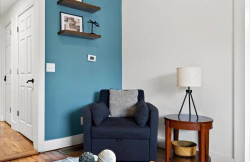 Cozy 2-Floor Home 5BR 3BA 2 Kitchens Backyard - Foto 19