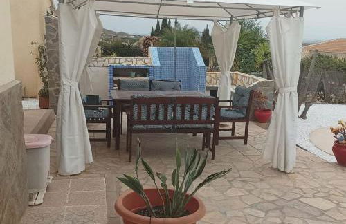 Villa Paz - Villa Familiar para 6 con piscina, AC, Wifi y parking - Foto 6