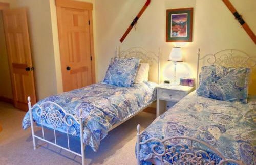 E5 Beautiful Bretton Woods slopeside home amazing views of Mount Washington Hot Tub AC - Foto 58