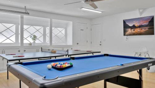 New cheerful villa, Pool, Spa, Mini Golf, Game room, Fire pit next to Disneyland - Foto 3