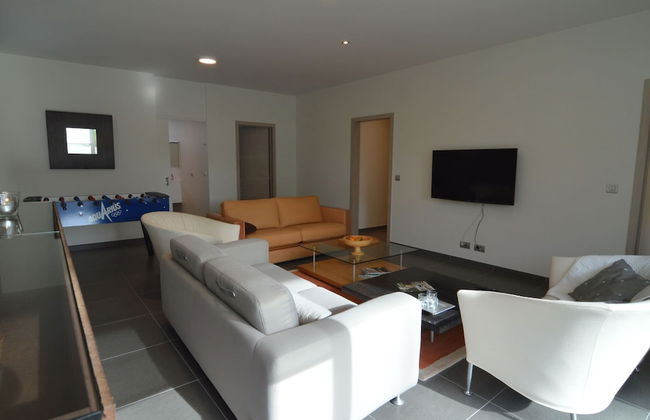 Modern Holiday Home in Zottegem with Hot Tub - Foto 11