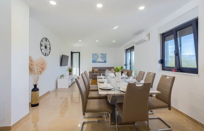 Marijana - Modern With Pool - H - Foto 15