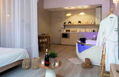 Suite sensuelle balnéothérapie et fauteuil tantra - Foto 8