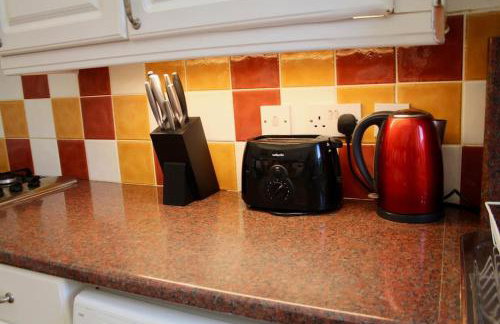 Amazing 2-Bed Home w/ Private Garden Free Parking - Foto 22