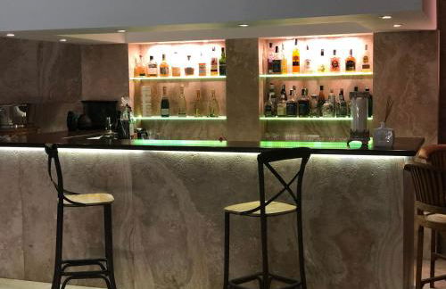 Huge Golf and Spa Mansion 8 min from Puerto Banus - Photo 8