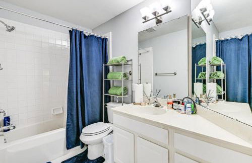 half Mi to Bank of America Stadium Uptown Condo! - Photo 16