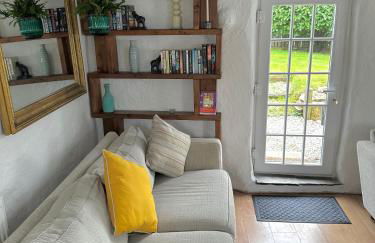 Romantic log-burner Cornish Cottage private garden dogs welcome - Photo 8