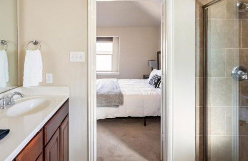 Bright and Spacious 3 Bedroom Townhome, Minutes from DFW Airport - Foto 48