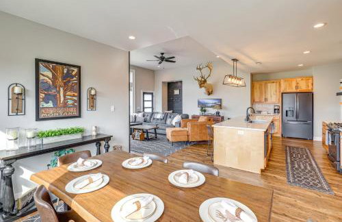 Stylish Montana Vacation Rental with Private Hot Tub - Foto 2