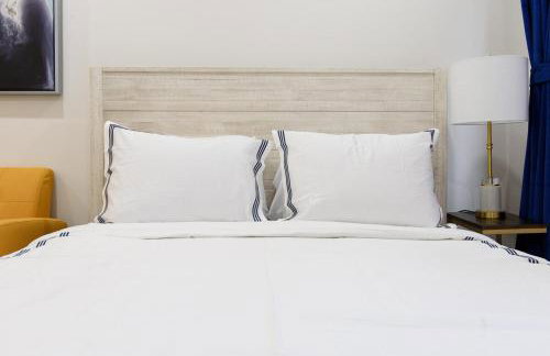 1597-9 Renovated Studio Prime UES WD in unit - Foto 17