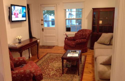 Charming Cottage on a City Farm! - Foto 3