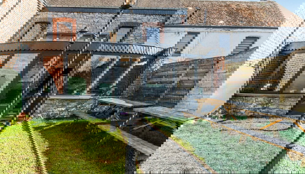 Stone Cottage with Sauna & Hot Tub near Cave of Lorette in Rochefort - Foto 1