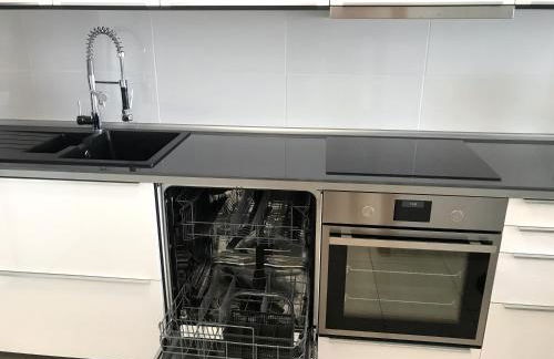 Su Eminencia - Sea View Apartment with Modern Comforts - Foto 24