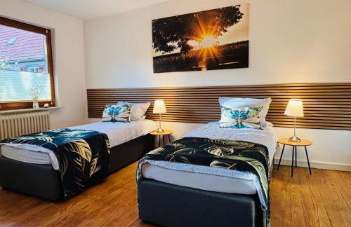 Workers Lodge für 4-14 Pers, Parkplatz, Wlan, Einzelbetten - Foto 1