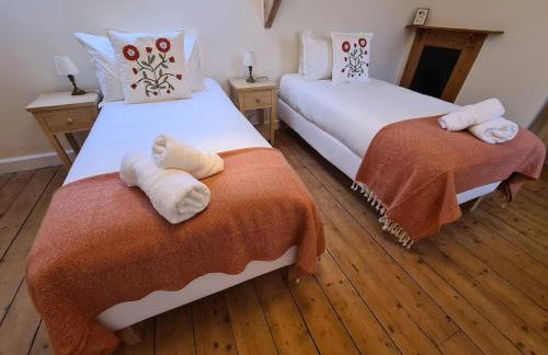 The Shrubbery-Superb Modern home-6 beds-sleeps 11 - Foto 20