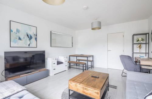 Lovely 2 bedroom apartment - ideal location - Photo 4