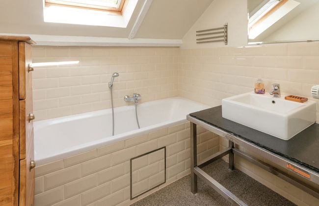 Beautiful Holiday Home in Redu With Whirlpool - Foto 20