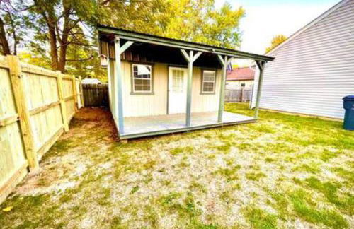 Private Ranch - Entire Home - 3 Bed Room - Hot Tub - King Bed - Fenced Yard - Pets & Kids Welcome - Game Shed - Free WiFi - Foto 37