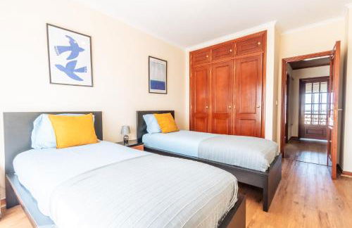 Ericeira Beach Apartment - Photo 22