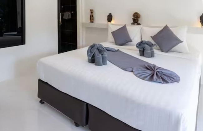 Bungalow Near by Beach El Pillax Lanta Resort - Photo 1