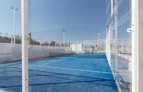 Global Properties, Apartamento con terraza y vistas a la piscina en Gran Canet - Photo 39