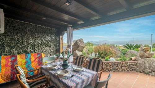 Rosemary House - Photo 2