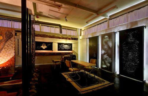 SPACE CASTLE: a 1950s Gas Station transformed into an Art Themed Wonderland - Foto 43