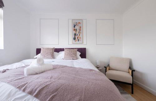 The Romford Oasis - Spacious 4 bedroom escape - Foto 41