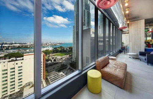 High Floor Unit Heart Of Miami with pool and gym - Foto 49