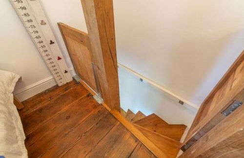 Field Row - Photo 27