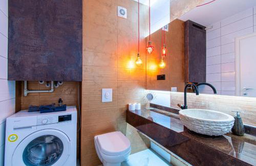 Jacuzzi - Love - BDSM - Extra Luxury - EV chargger - Valentine's Day - Red Room - Flexible SelfCheckIns 28 - Foto 12