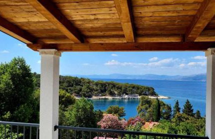 Seaview Residence - Photo 1