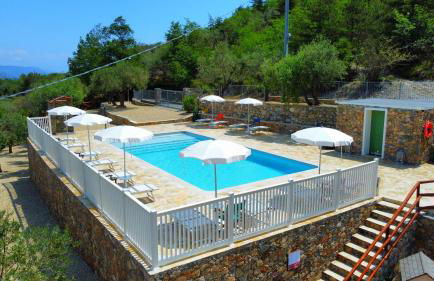 Agriturismo Monte Acuto - natura, mare & relax in piscina - Foto 1