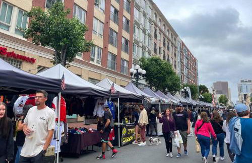 28 NIGHT MINIMUM in the Gaslamp Quarter by Petco Park, pool, jacuzzi, dogs ok - Foto 17