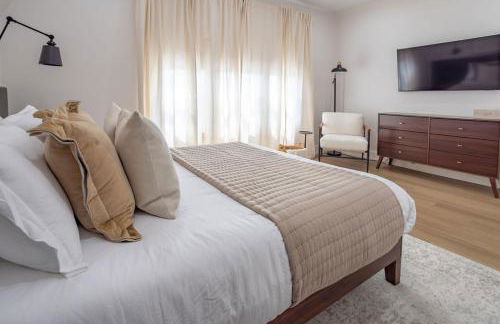 Excellence by Urooms Apartments Near NYC and Newark Airport with Parking - Foto 19