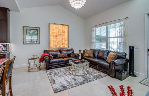 Beautiful Naples Getaway with Pool Access! - Photo 4