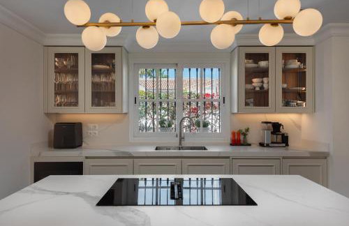 Luxury 3BR House with Private Pool & Stunning Interiors - Foto 13