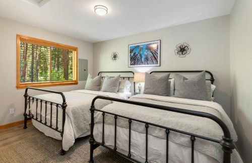 Cozy Pine Cabin Pool Access - Foto 6