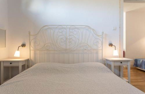 Apartamento en primera línea de playa con piscina - Photo 25