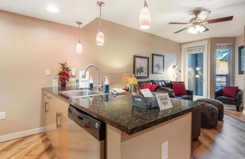 Fraser Crossing 1BR Condo | Hot Tub Access + Walk to Lifts - Foto 11