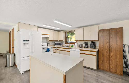 Lakefront Home on Pike Lake with Private Dock and Firepit - Foto 14