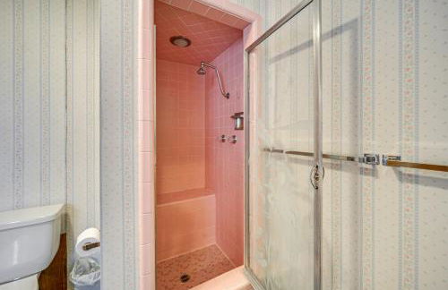 Rustic Lake Buchanan Hideaway with Game Room and Grill - Foto 15