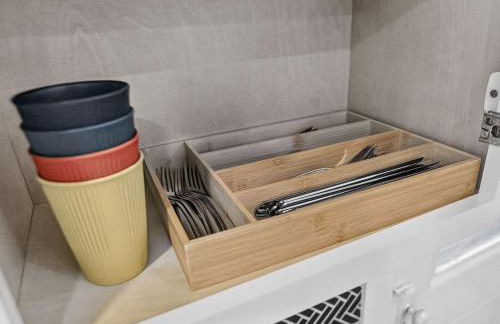 LUX Retreat Home with Yard - Foto 47