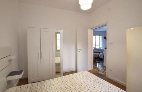 2 Bedroom Cozy Apartment In Staletti - Photo 13