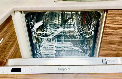 Entire 3-Bed Home, 5 mins to City Centre, Sleeps 6, 2 Free Parking - Foto 19