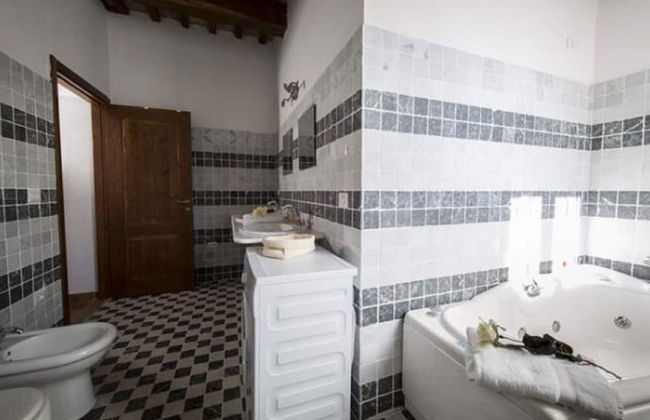 Lovely Apartment in Ascoli Piceno with Hot Tub - Foto 9