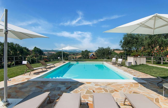 Villa in Ostra Vetere With Pool and Jacuzzis - Foto 27
