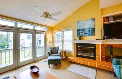 Glen Arbor Vacation Rental with Views of Lake! - Foto 4