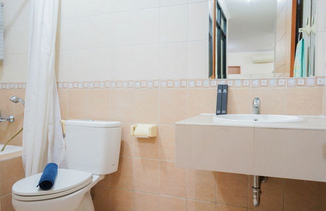 Elegant and Homey 2BR Hampton's Park Apartment - Photo 14