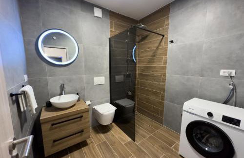 Holiday Home Vrkic with Hot Tub - Photo 17